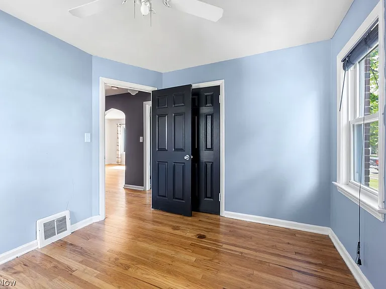 1395 Irene Rd — Photo 12