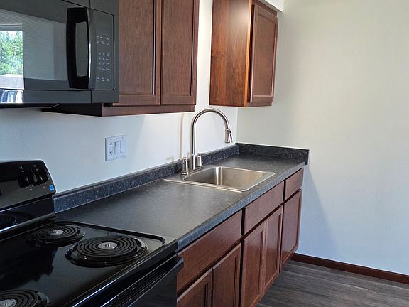 5th image of 240 Main St #204