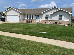 6198 Robbins Rd, Portage, IN 46368