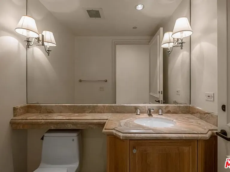 701 Ocean Ave #PHD — Photo 20