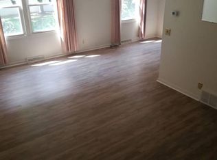 73 S Estate Dr, Webster, NY
