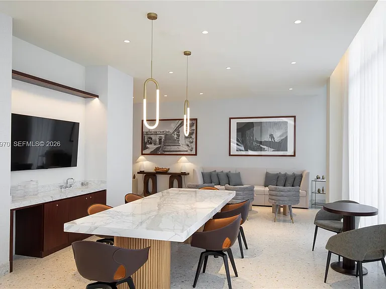 2678 Tigertail Ave #413 — Photo 32