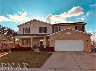 2411 Savanna Rd, Bloomington, IL 61705