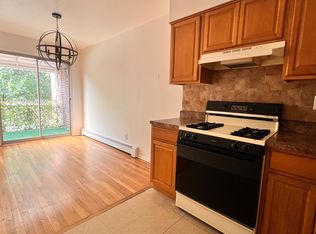 3231 41st St APT 2, Astoria, NY 11103