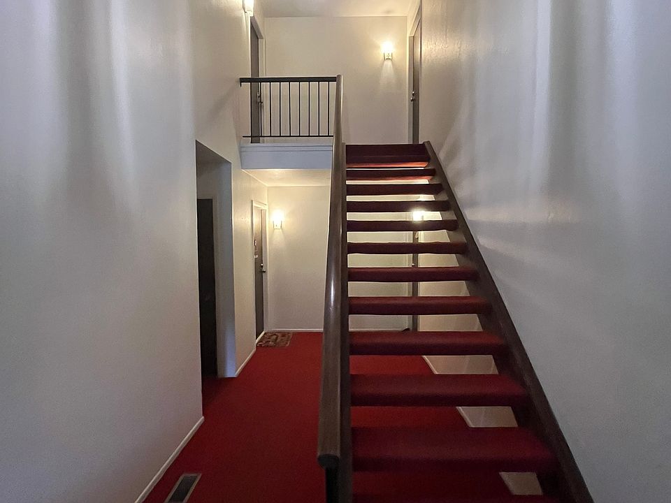 Hallway - Stairs leading up to the unit