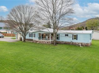 622 Meyers St, Confluence, PA 15424