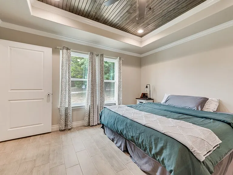 2601 Houston Ct — Photo 21