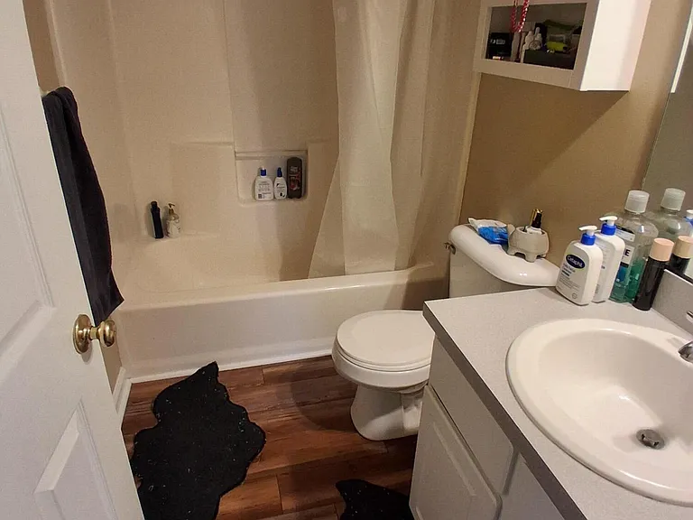 623 Hancock St — Photo 8