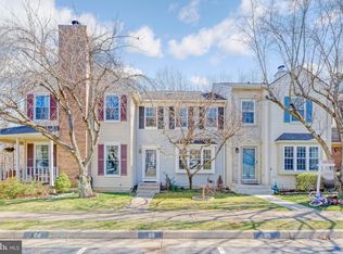 5817 Waterdale Ct, Centreville, VA 20121