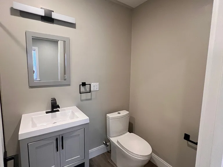 31 Maverick Sq #302B — Photo 20