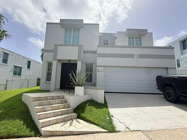 52 Bulevard De Los Arboles — Photo 1