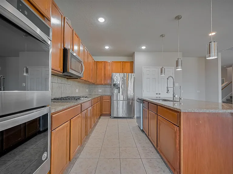 24114 Morrison Ln — Photo 11