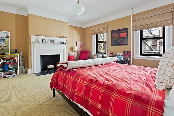 Sold by Corcoran | media 24