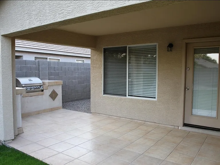 7713 W Foothill Dr — Photo 7