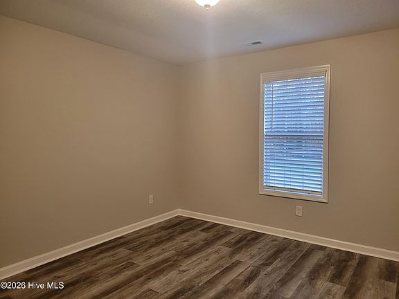 4th image of 413 Belgrade Swansboro Rd #D