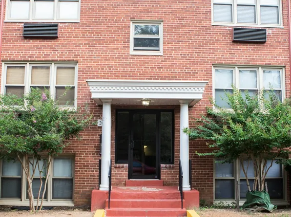 2036 N Woodrow St APT 3, Arlington, VA 22207