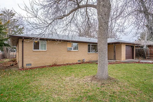 1117 Vivian St Photo 1