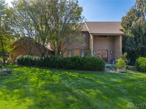 4951 Walnut Walk, Dayton, OH 45429