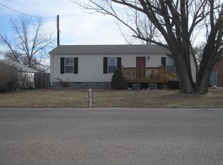 910 Lincoln St, Overton, NE 68863