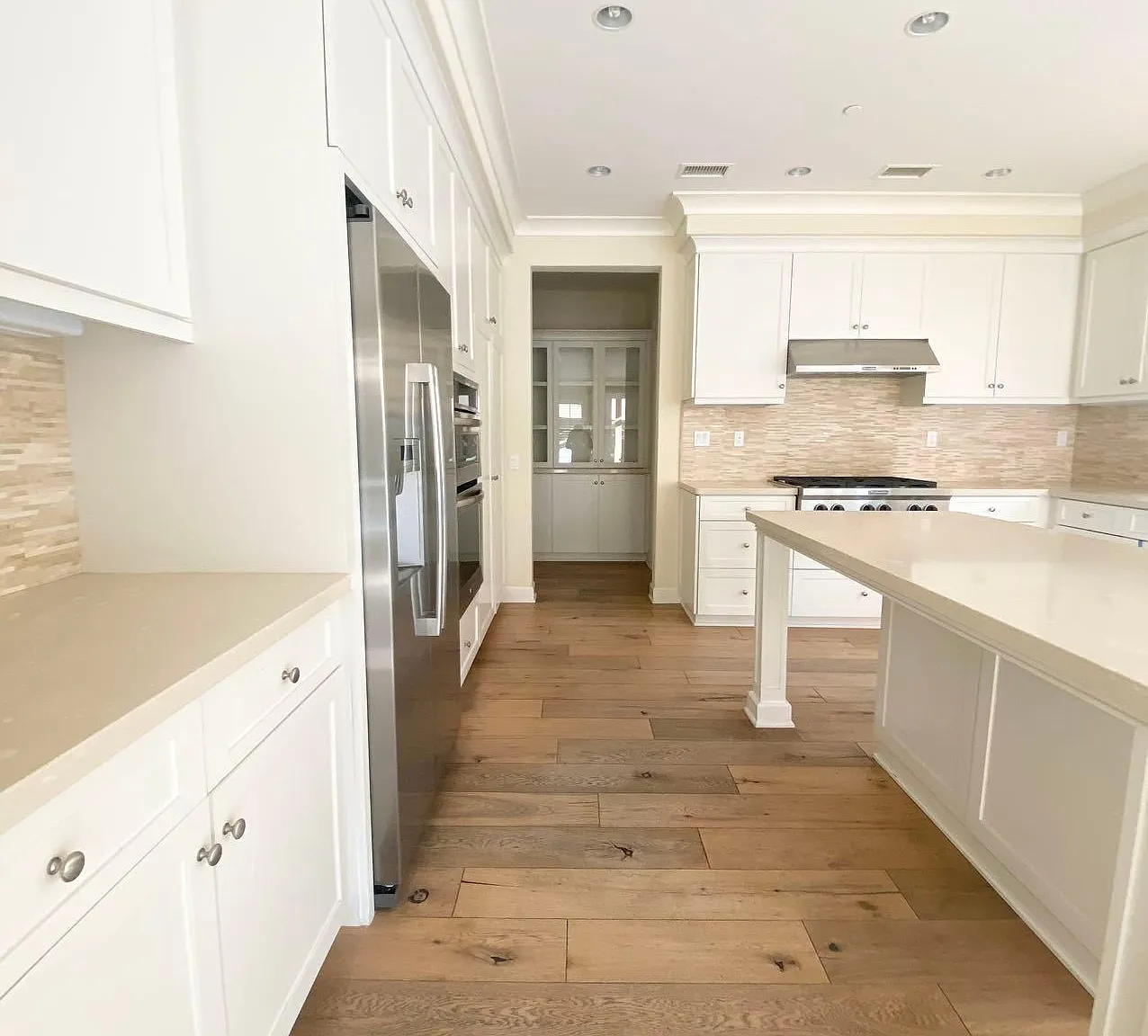 4 bed, 2459 sqft, $7,000 — Photo 3