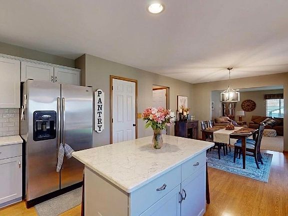 5th image of 32134 Persimmon Ln