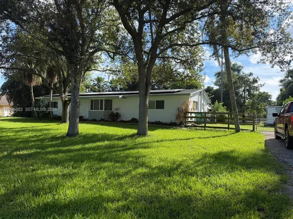 4830 SW 196th Ln, Southwest Ranches, FL 33332