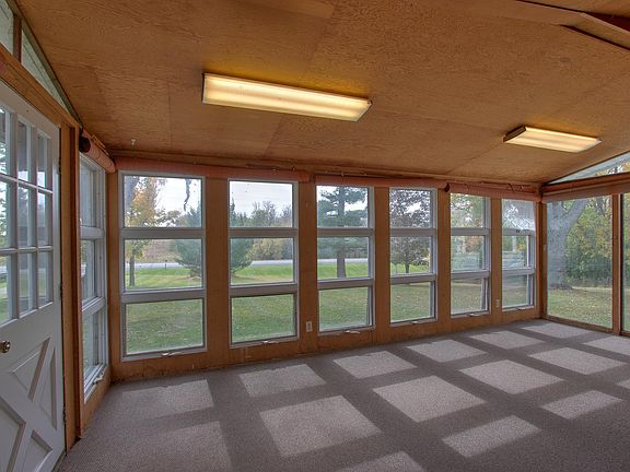 5th image of 720 Rush Point Dr