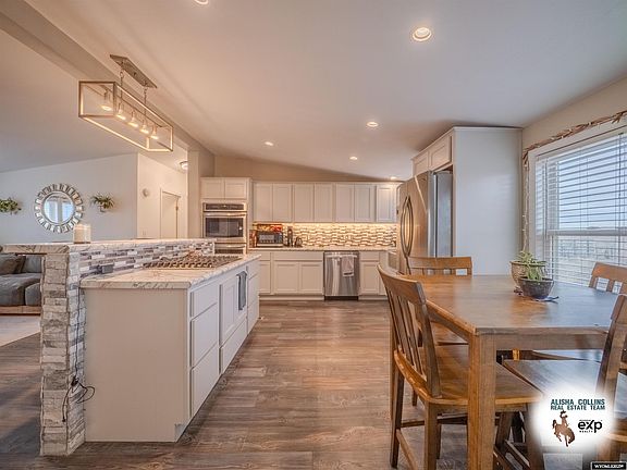 3rd image of 10655 Central Park Avenue