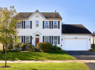 2846 Sweet Clover Way, Wauconda, IL 60084