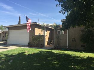 110 W Holland Ave, Clovis, CA 93612