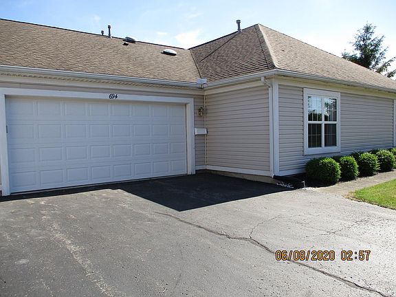 3rd image of 694 Hampton Woods Dr