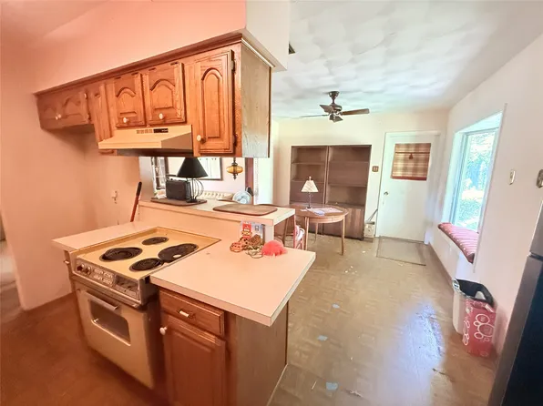 2613 Syracuse Dr, Irving, TX 75062