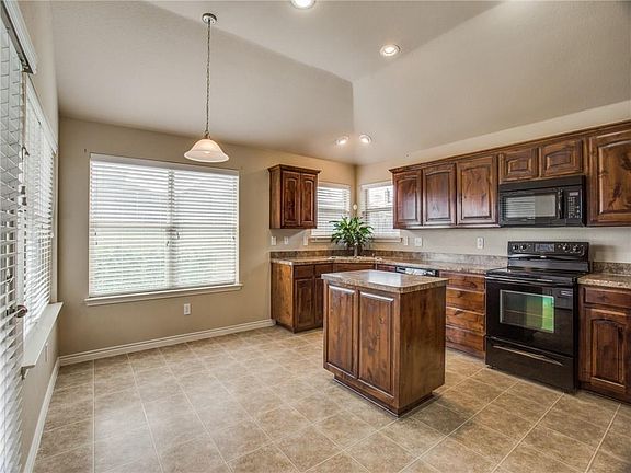 3rd image of 9105 Arlene Dr