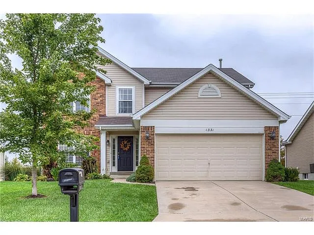 1331 Briarchase Dr photo 1
