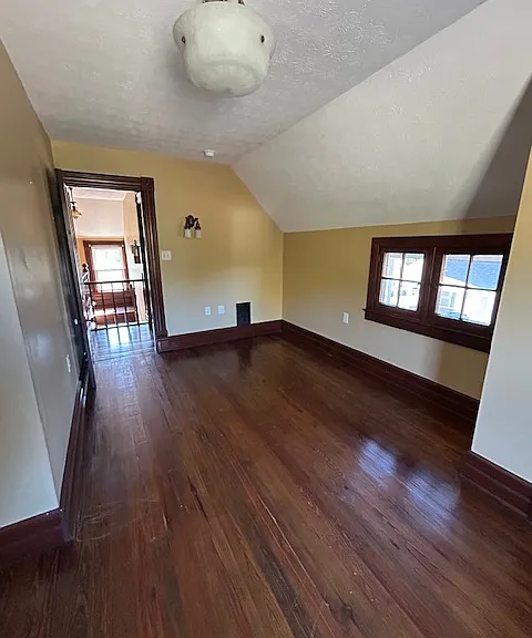 96 E Franklin St — Photo 18