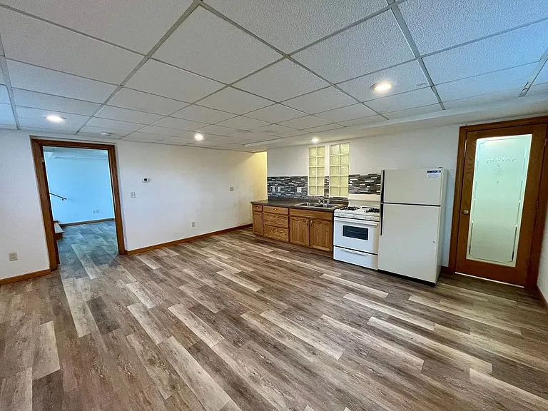 2093 Creek Rd — Photo 4