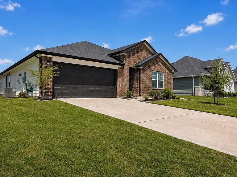 2908 Misty Elm Ln — Photo 3