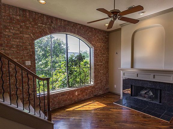 3rd image of 2723 La Branch St