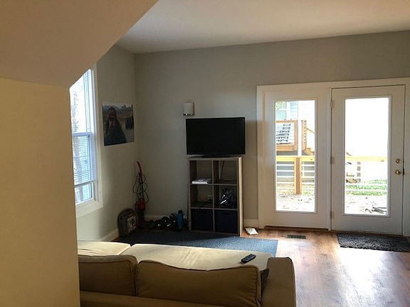 2nd image of 204 Greene St APT C