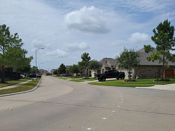 4th image of 20327 Broad Harbor Ln