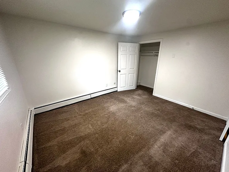 9 Emerald Dr #10 — Photo 8