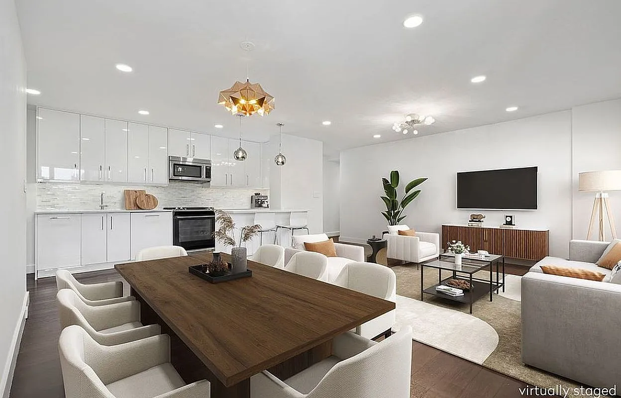 385 Grand St APT L601 photo 1
