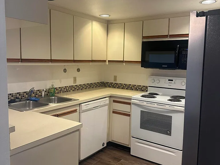 1600 Woodland Dr #8103 — Photo 4