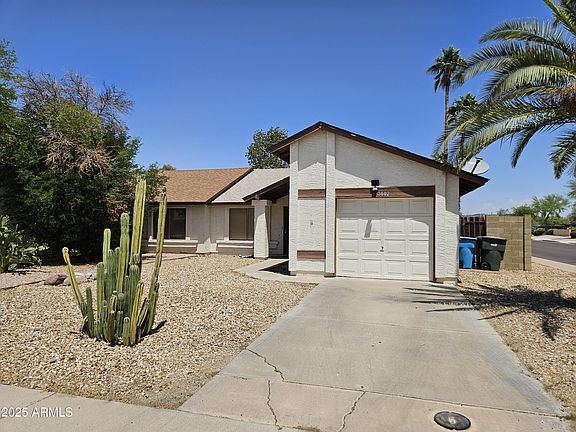 2nd image of 3002 W TONOPAH Drive