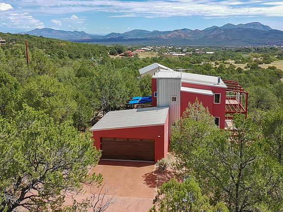 2nd image of 9 Crest Rd