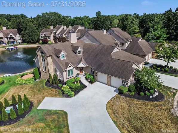 18012 Blue Heron Pointe Dr, Northville, MI 48168