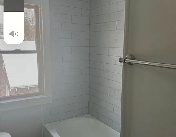 102-104 W Linden St #102 — Photo 15