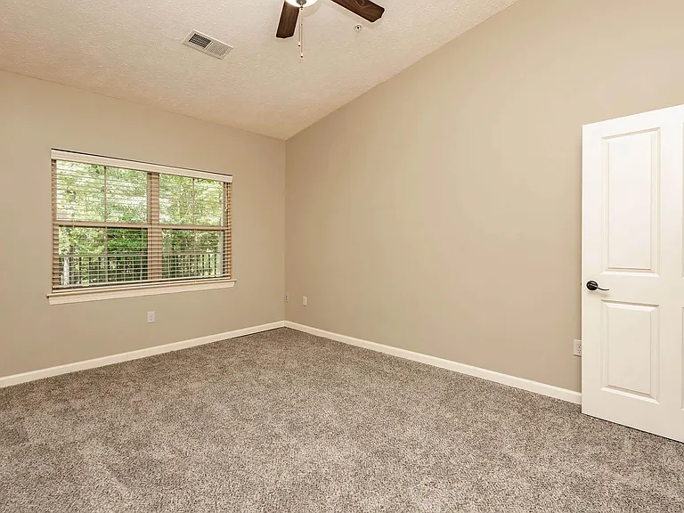 Stonewater Place Apartments — Photo 22