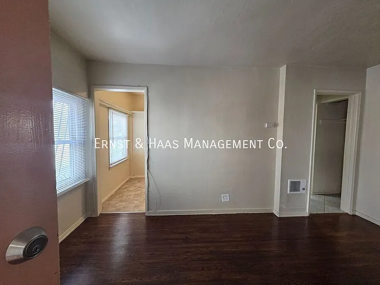 25 Argonne Ave #11 — Photo 2