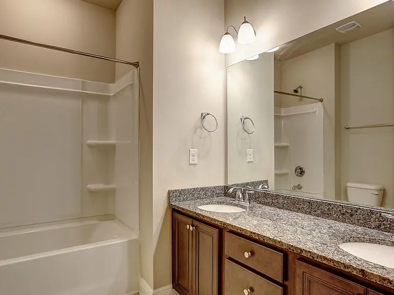 107 N Shoreview Dr — Photo 9